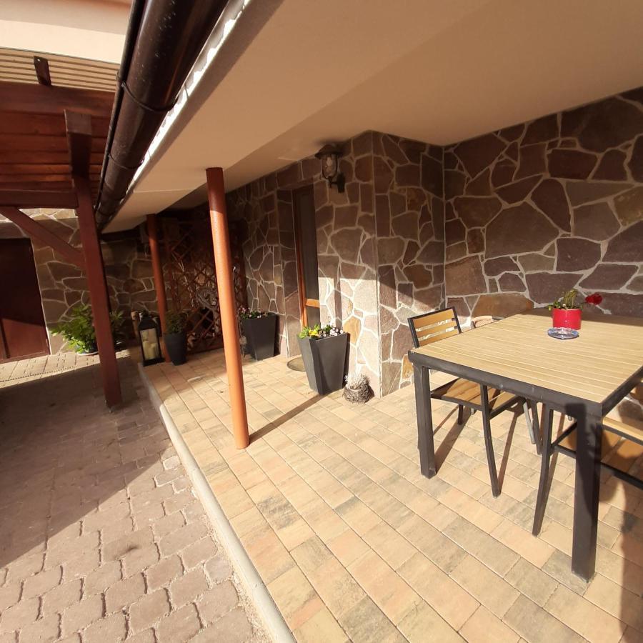Chlumec  克卢梅克旅馆酒店 外观 照片